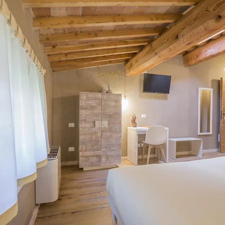 Pensjonat Corte Formigar 4*