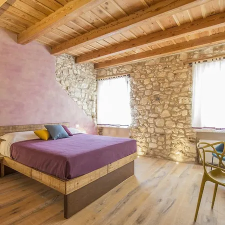 Гостевой дом Corte Formigar Сант-Амброджо-ди-Вальполичелла