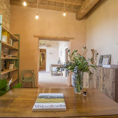 Гостевой дом Corte Formigar Сант-Амброджо-ди-Вальполичелла