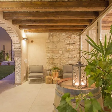 Corte Formigar Гостевой дом Сант-Амброджо-ди-Вальполичелла